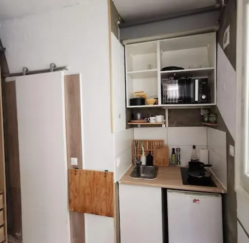 A Nice Little Studio In The Beautiful Paris. Apartman